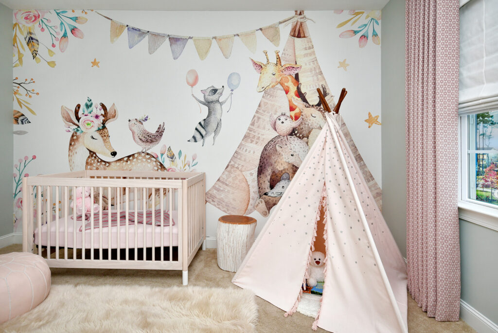 Wallpaper in nursery
